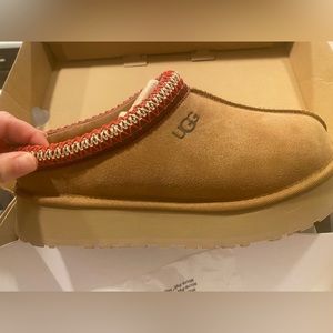 Ugg Tazz